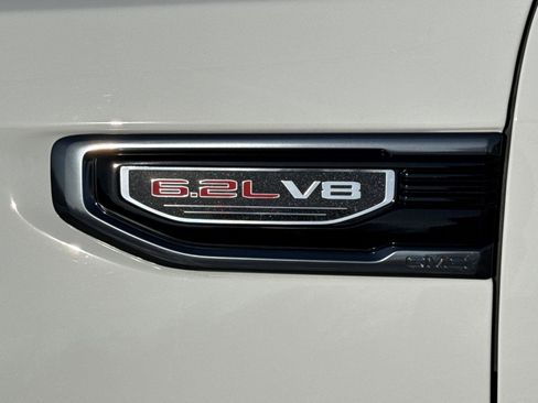 Used 2025 GMC Sierra 1500 AT4 w/ AT4 Premium Package image 4