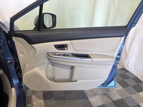 Used 2015 Subaru Crosstrek 2.0i Premium image 12