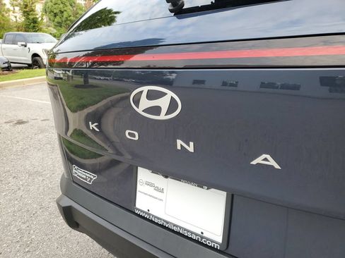 Used 2025 Hyundai Kona SEL FWD image 6