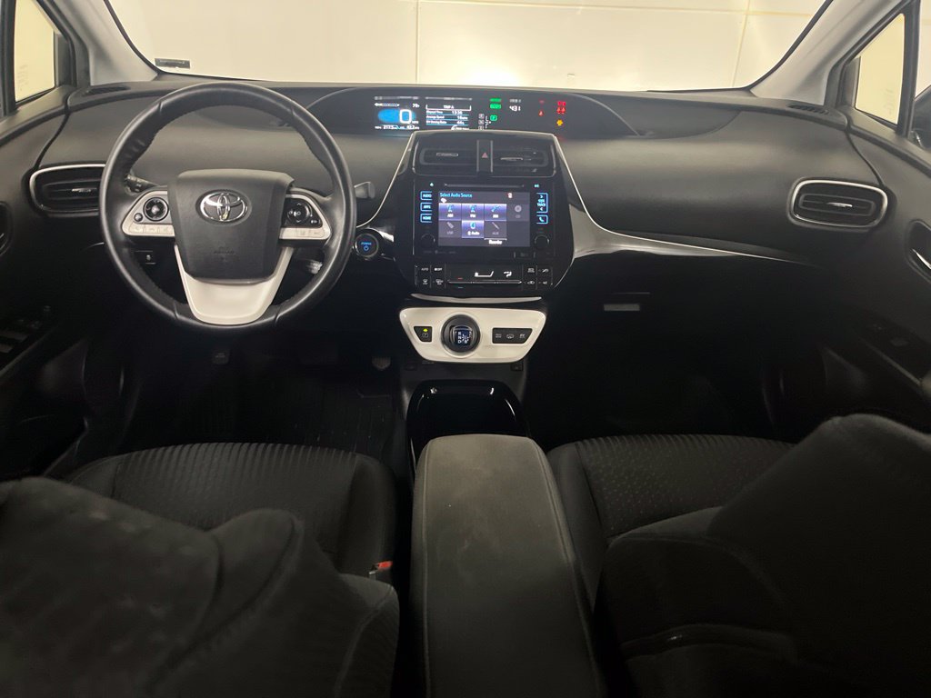Used 2019 Toyota Prius Prime Plus FWD image 30