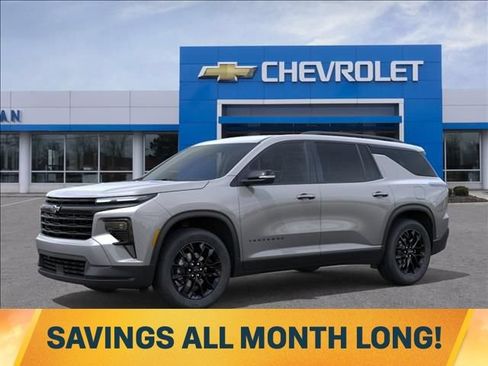 New 2026 Chevrolet Traverse LT w/ Midnight/Sport Edition FWD image 2