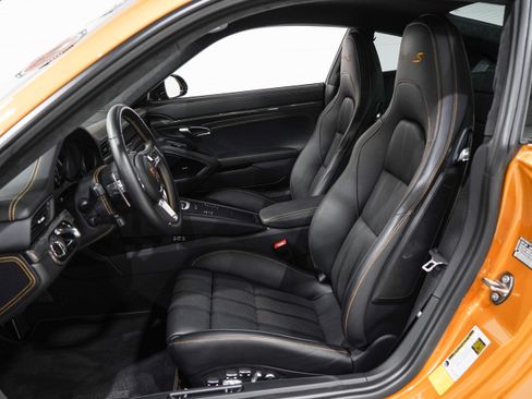 Used 2018 Porsche 911 Turbo S AWD/4WD image 9