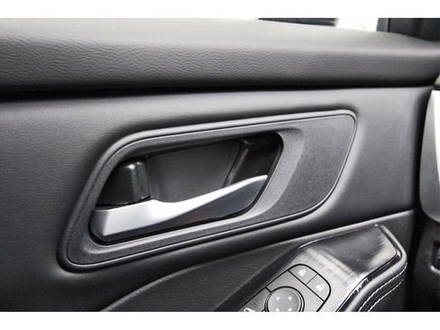 New 2026 Nissan Rogue SV w/ Cold Weather Package image 20