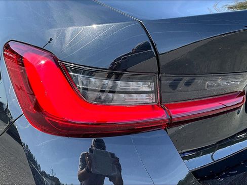Certified 2025 BMW 330i Sedan image 28