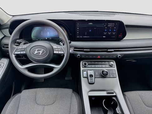 Used 2023 Hyundai Palisade SE FWD image 14