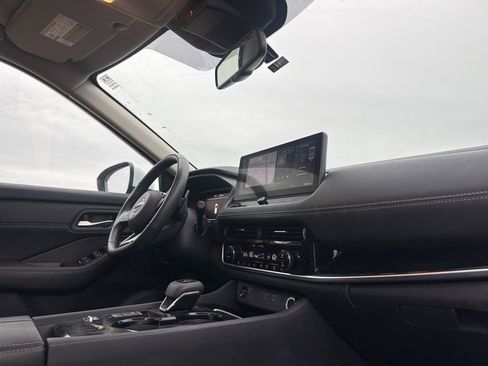 Certified 2024 Nissan Rogue SL w/ SL Premium Package image 26