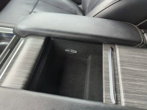 Used 2024 Jeep Wagoneer L Series III w/ Flexible Seating Group image 32