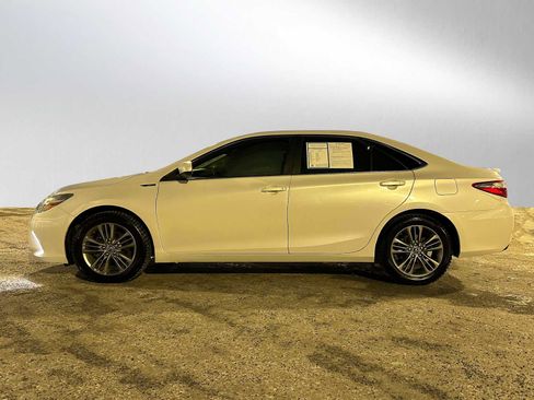 Used 2015 Toyota Camry SE image 6