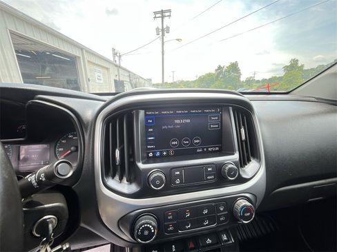 Certified 2022 Chevrolet Colorado LT w/ Fleet Safety Package image 16
