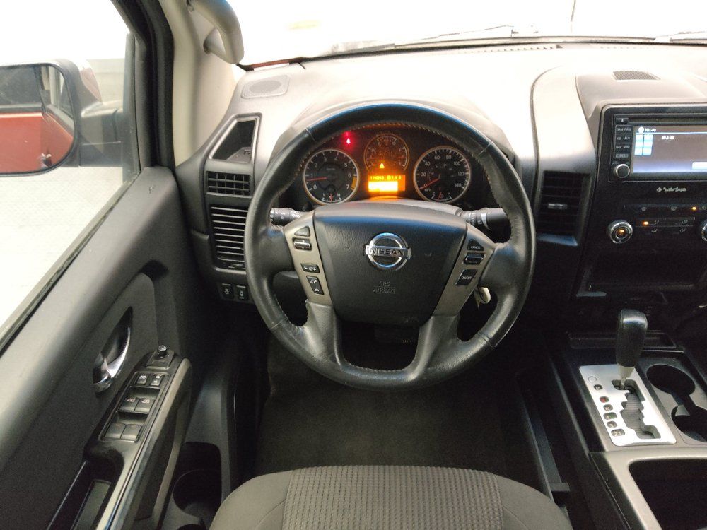 Used 2015 Nissan Titan SV RWD image 22