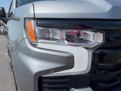 Used 2024 Chevrolet Silverado 1500 LT Trail Boss w/ Convenience Package II AWD/4WD image 3
