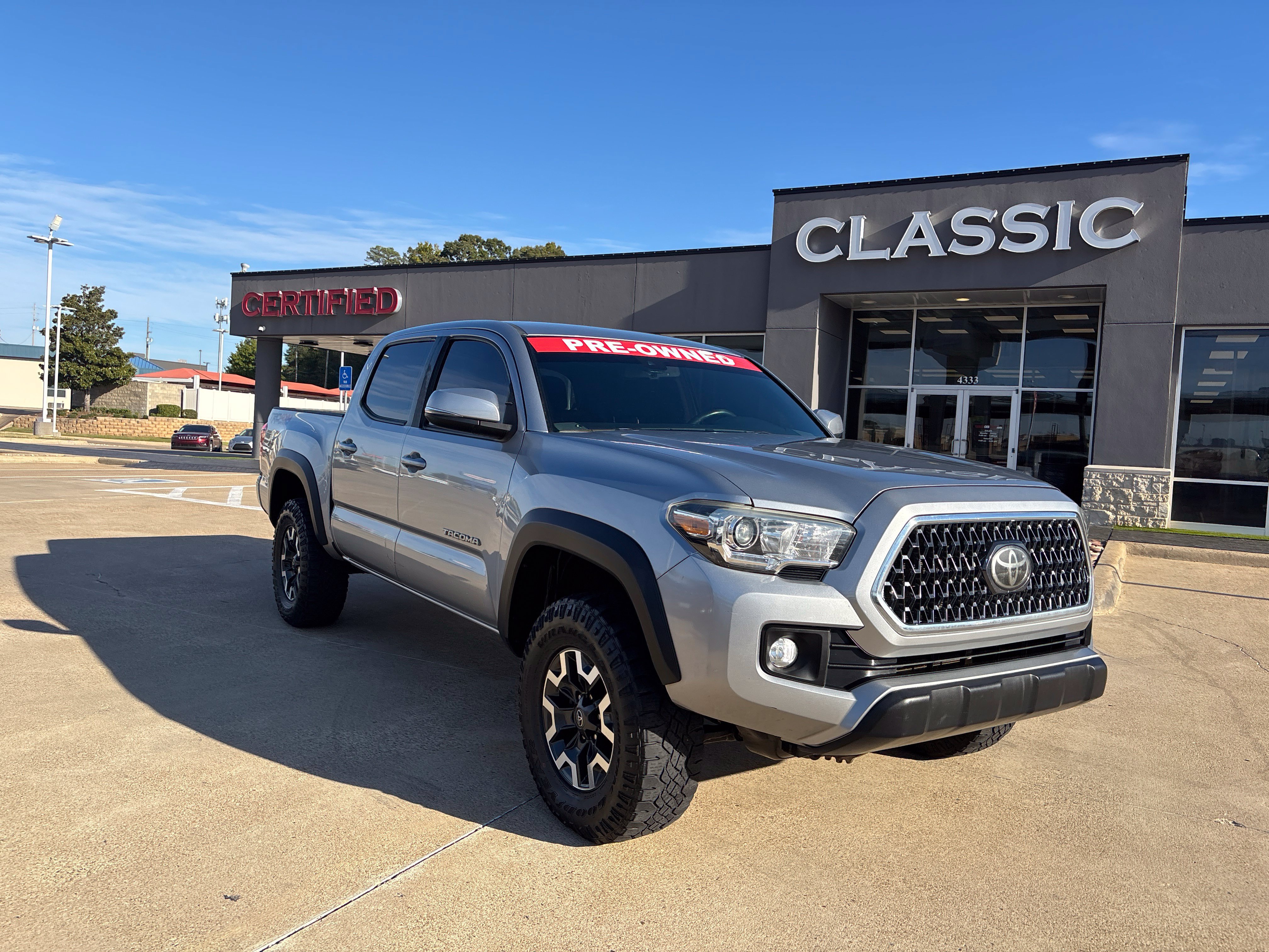 Used 2019 Toyota Tacoma TRD Off-Road w/ Technology Package AWD/4WD image 1