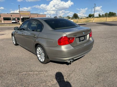 Used 2011 BMW 328i xDrive Sedan AWD/4WD image 5