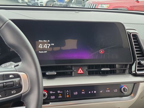 Used 2023 Kia Sportage EX image 28