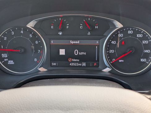 Certified 2023 GMC Acadia SLT AWD/4WD image 34