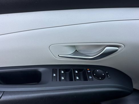 Used 2025 Hyundai Tucson SEL FWD image 11