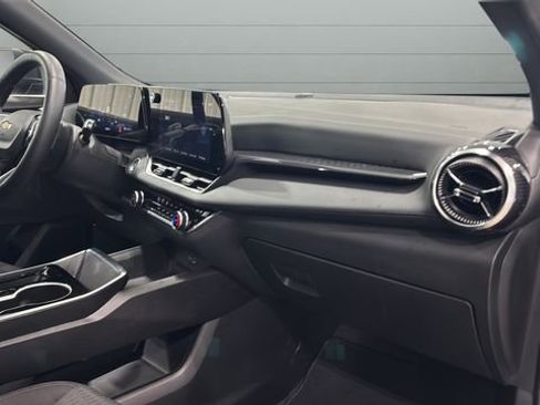 Used 2025 Chevrolet Equinox LT image 31