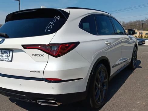 Used 2023 Acura MDX A-Spec image 5