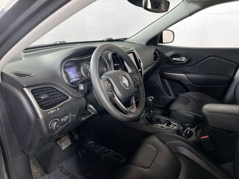 Used 2022 Jeep Cherokee Limited AWD/4WD image 9