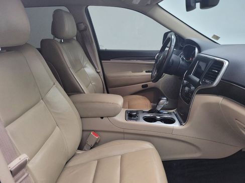 Used 2018 Jeep Grand Cherokee Limited image 21