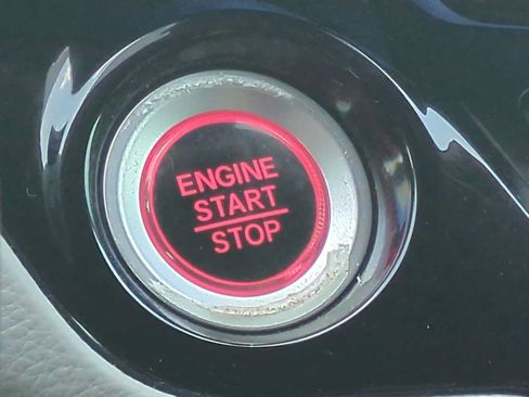 Used 2022 Honda Odyssey Elite image 16