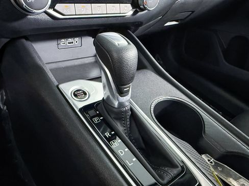 Certified 2025 Nissan Altima 2.5 S FWD image 19
