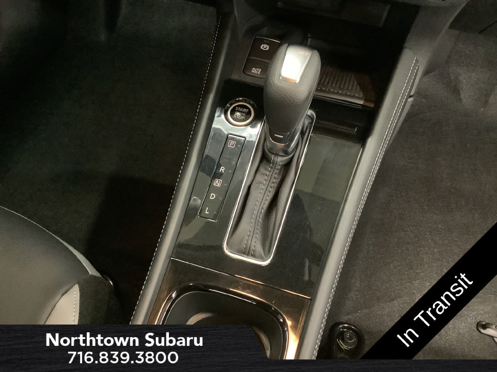 Used 2024 Nissan Kicks SR w/ SR Premium Package FWD image 15