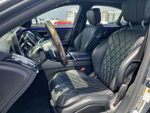 Used 2021 Mercedes-Benz S 580 4MATIC Sedan w/ AMG Line image 17