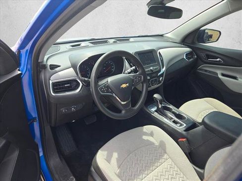 Used 2024 Chevrolet Equinox LS w/ Driver Confidence II Package FWD image 10