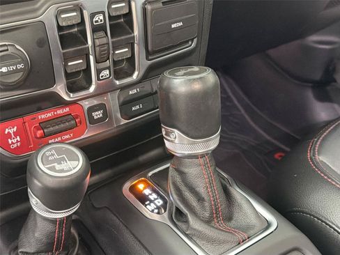 Used 2020 Jeep Wrangler Unlimited Rubicon AWD/4WD image 17