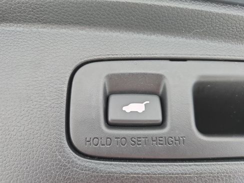 Used 2023 Honda CR-V EX-L image 13