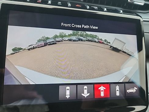 Used 2023 Jeep Grand Cherokee Limited w/ Luxury Tech Group II AWD/4WD image 27