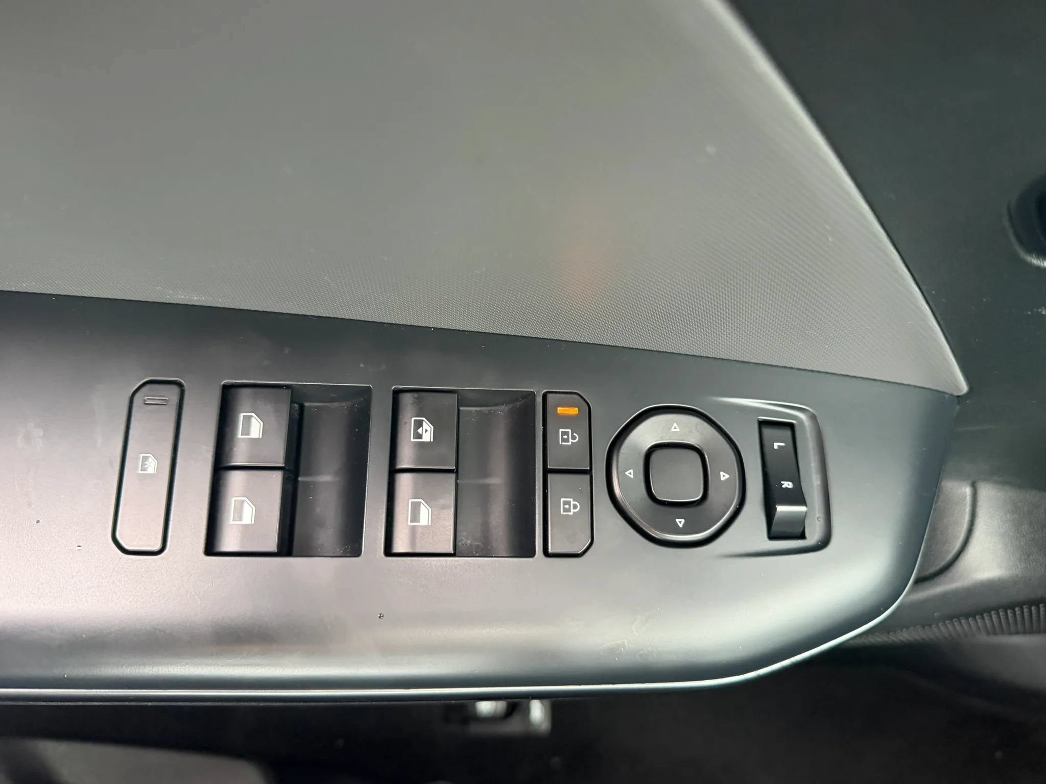 Used 2025 Kia K4 FWD image 26