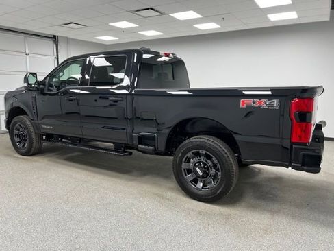 Used 2024 Ford F350 Lariat w/ Lariat Ultimate Package AWD/4WD image 6