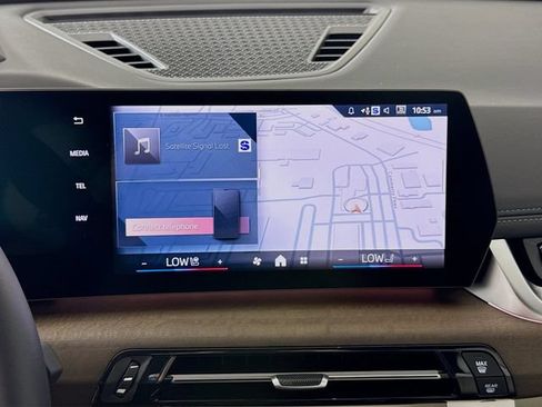 New 2026 BMW X1 xDrive28i w/ Technology Package AWD/4WD image 14