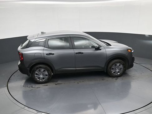 Used 2025 Nissan Kicks S FWD image 32