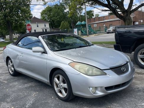Used 2005 Toyota Solara SE FWD image 2