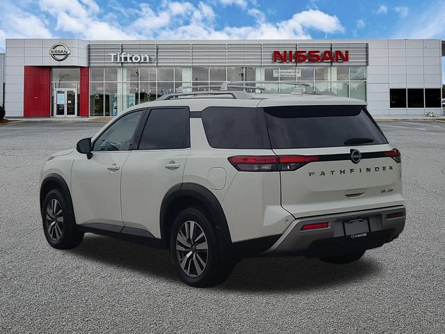 Used 2024 Nissan Pathfinder SL AWD/4WD image 5