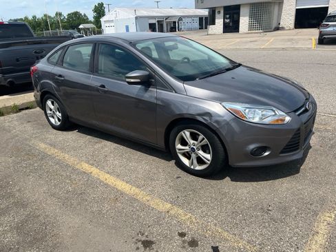 Used 2014 Ford Focus SE FWD image 19