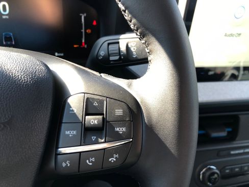 New 2025 Ford Maverick XLT w/ XLT Luxury Package image 16