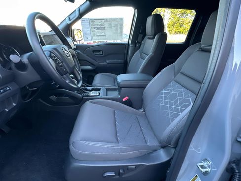 New 2026 Nissan Frontier SV w/ Tow Package image 22