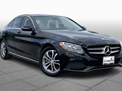 Used 2017 Mercedes-Benz C 300 Sedan image 3