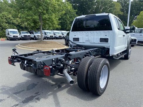 New 2025 Ford F450 XL image 28