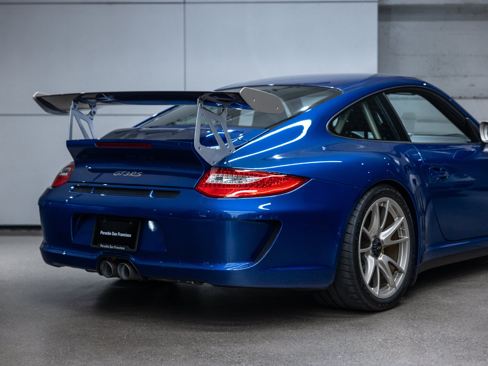 Used 2010 Porsche 911 GT3 RS RWD image 27