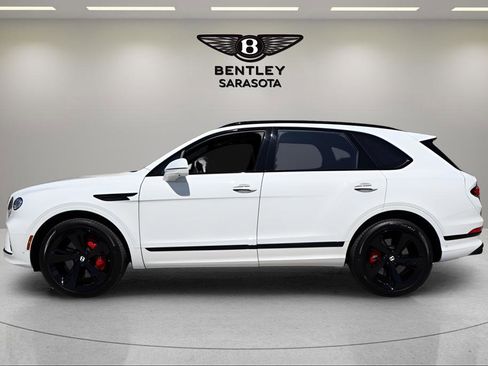 Used 2025 Bentley Bentayga AWD/4WD image 7