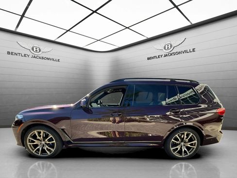 Used 2022 BMW X7 M50i image 11