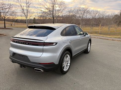 New 2026 Porsche Cayenne Coupe AWD/4WD image 7