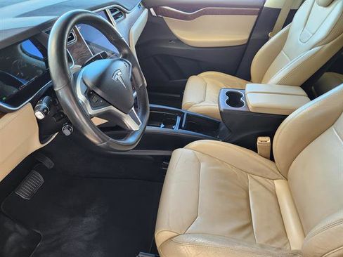 Used 2017 Tesla Model X 90D image 10