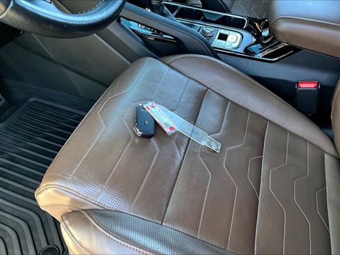 Used 2022 Kia Telluride SX w/ SX Prestige Package AWD/4WD image 36