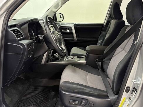 Used 2016 Toyota 4Runner SR5 image 13